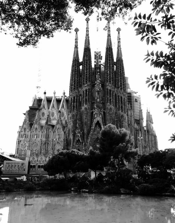 Apartments Barcelona Sagrada Oda fotoğraf
